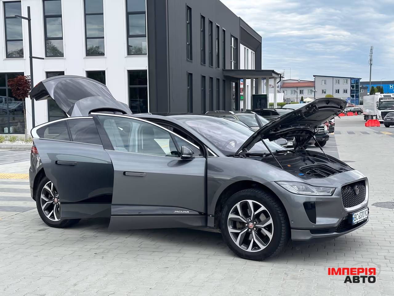 Jaguar I-Pace - фото 18