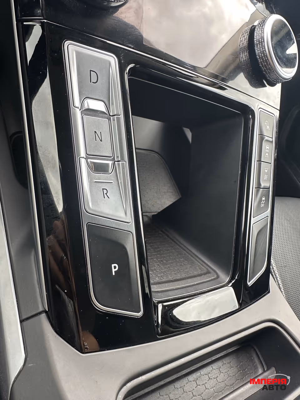 Jaguar I-Pace - фото 23