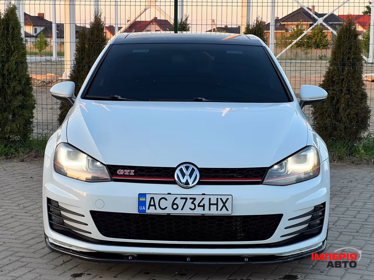 Volkswagen Golf GTI - фото 4