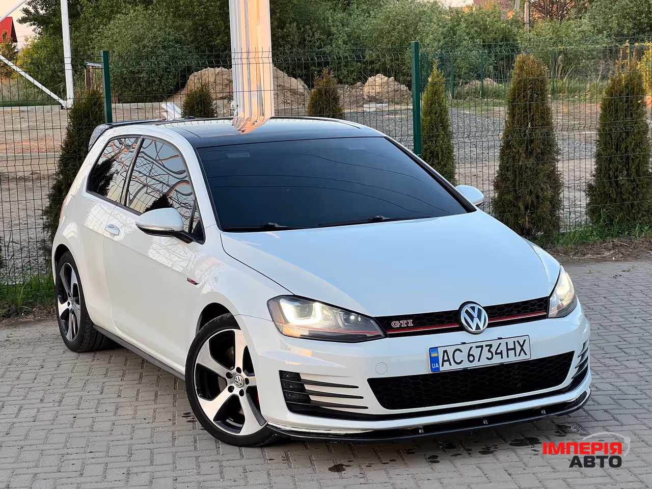 Volkswagen Golf GTI - фото 3