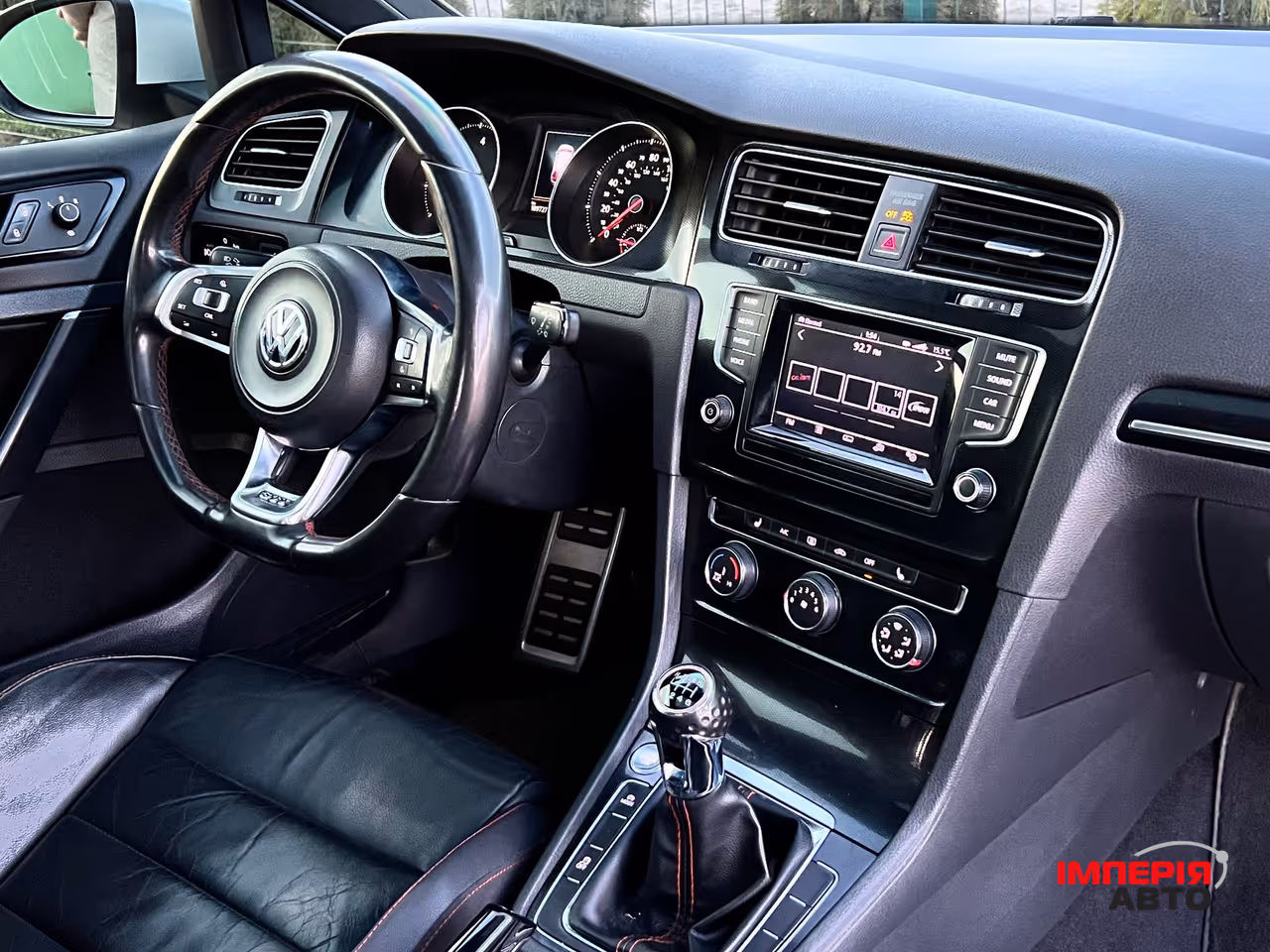 Volkswagen Golf GTI - фото 19