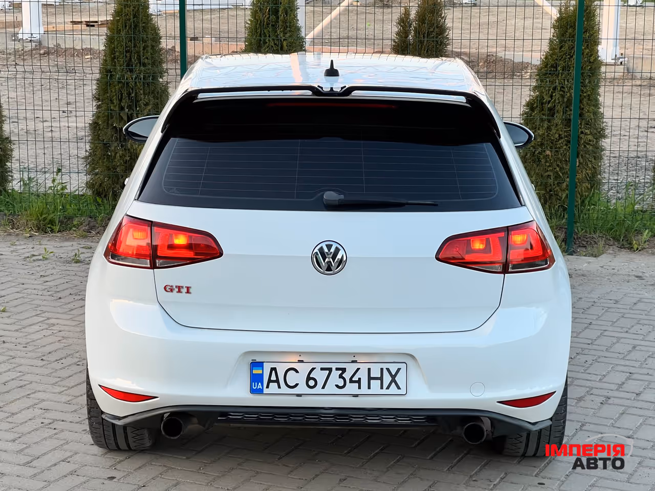 Volkswagen Golf GTI - фото 14