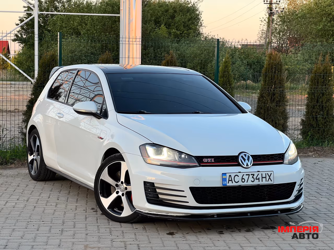 Volkswagen Golf GTI - фото 1