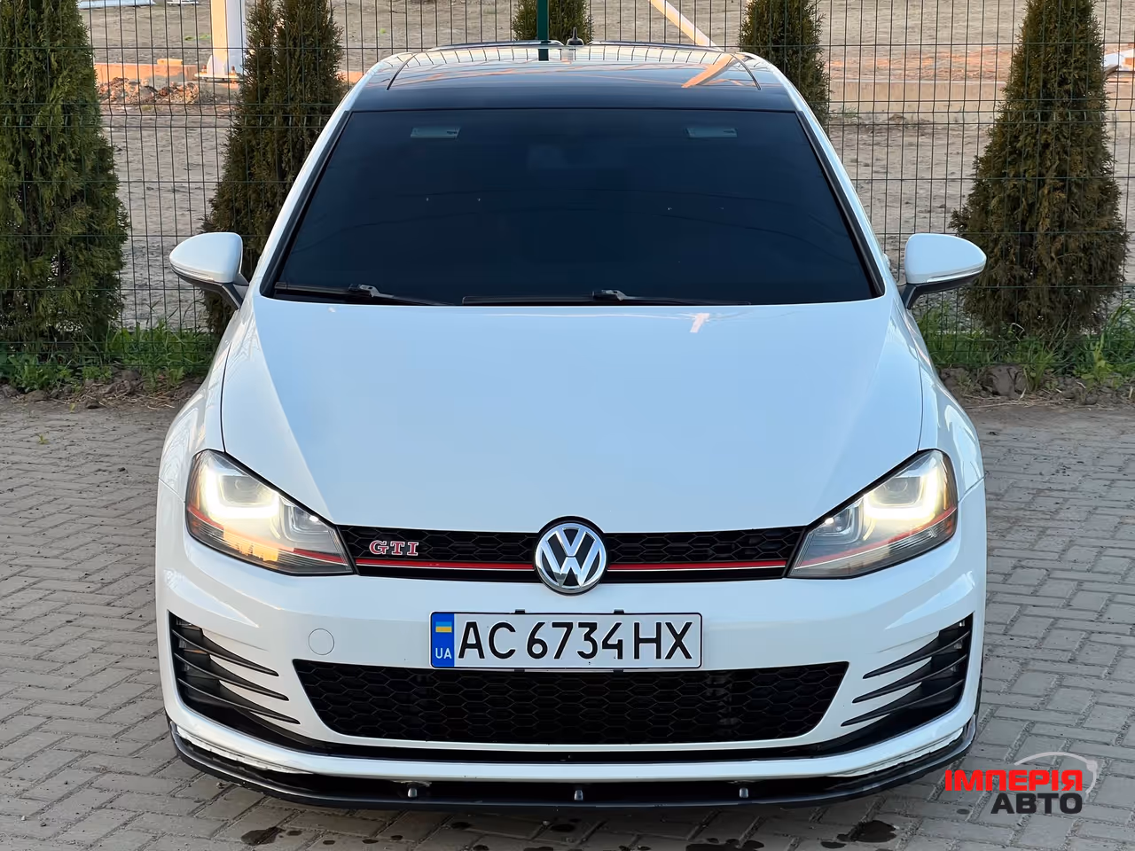 Volkswagen Golf GTI - фото 6