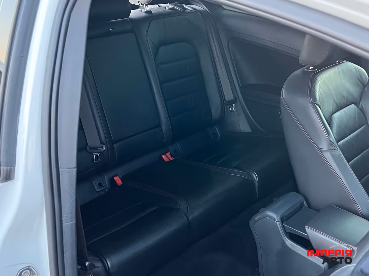 Volkswagen Golf GTI - фото 25