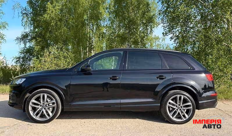 Audi Q7 - фото 7