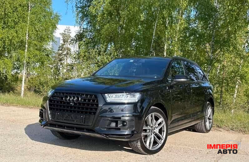 Audi Q7 - фото 1