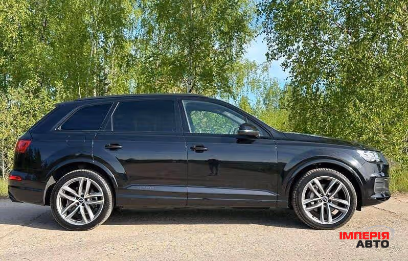 Audi Q7 - фото 6