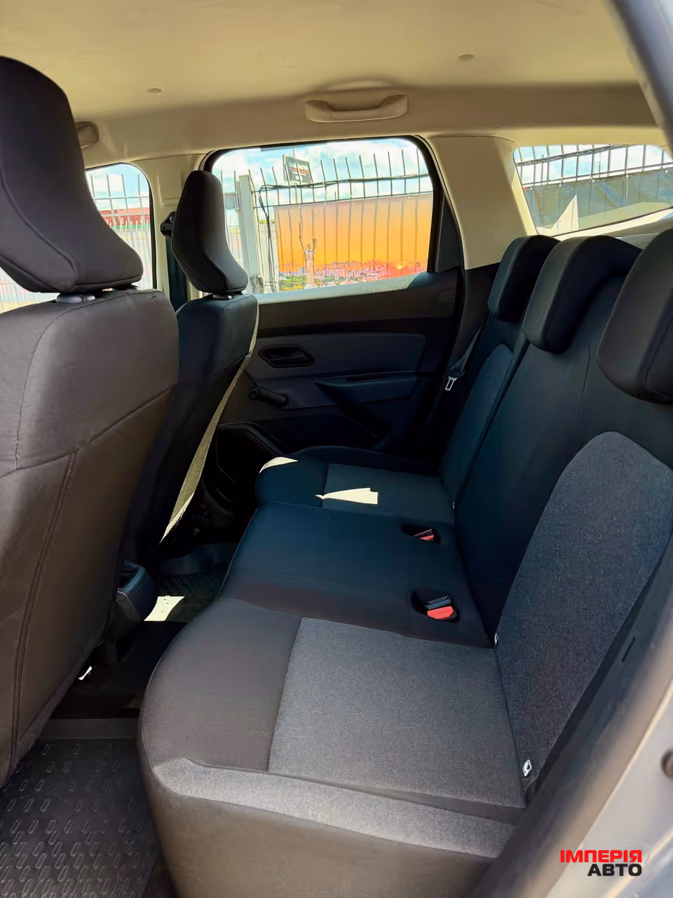 Renault Duster - фото 10