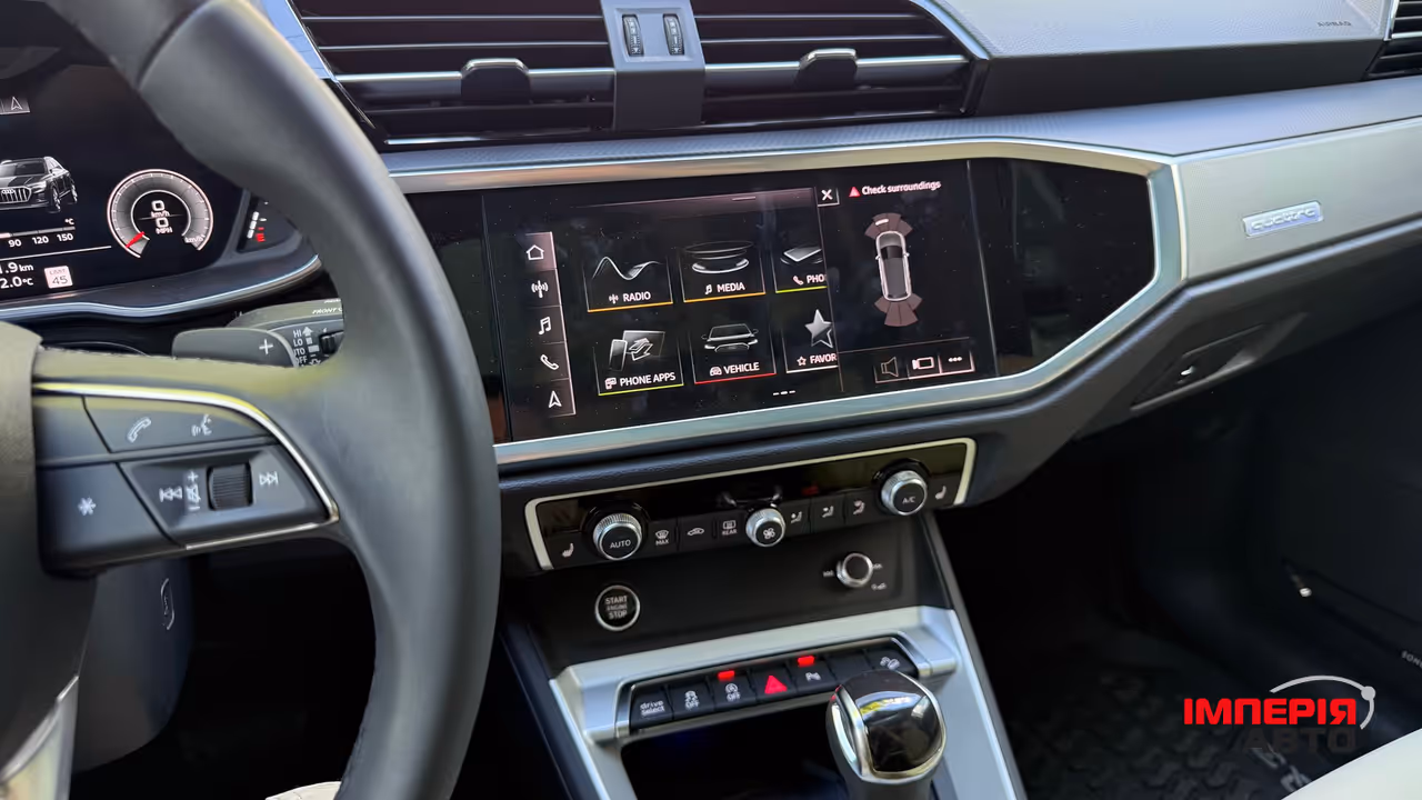 Audi Q3 - фото 21