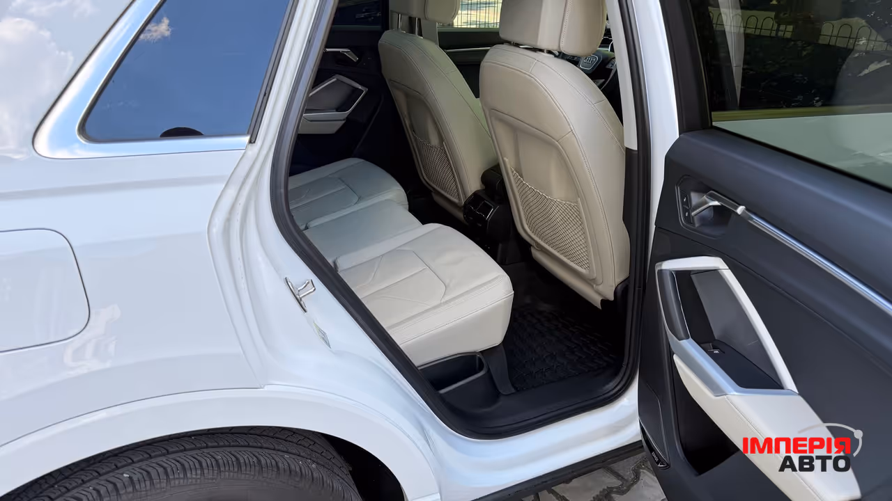 Audi Q3 - фото 34