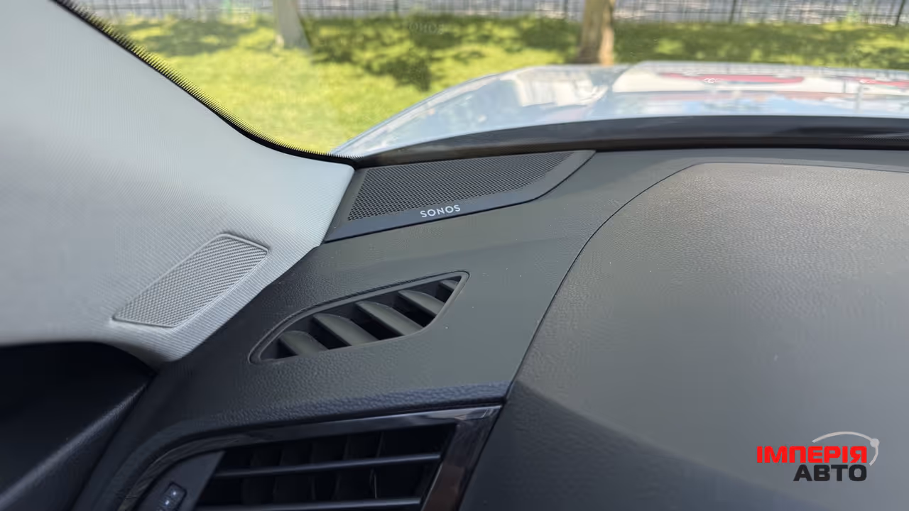 Audi Q3 - фото 27