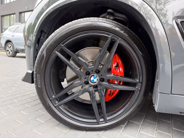 BMW X5 - фото 5