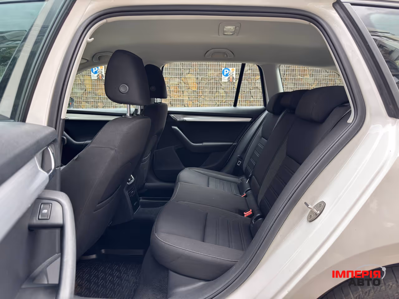 Skoda Octavia - фото 14