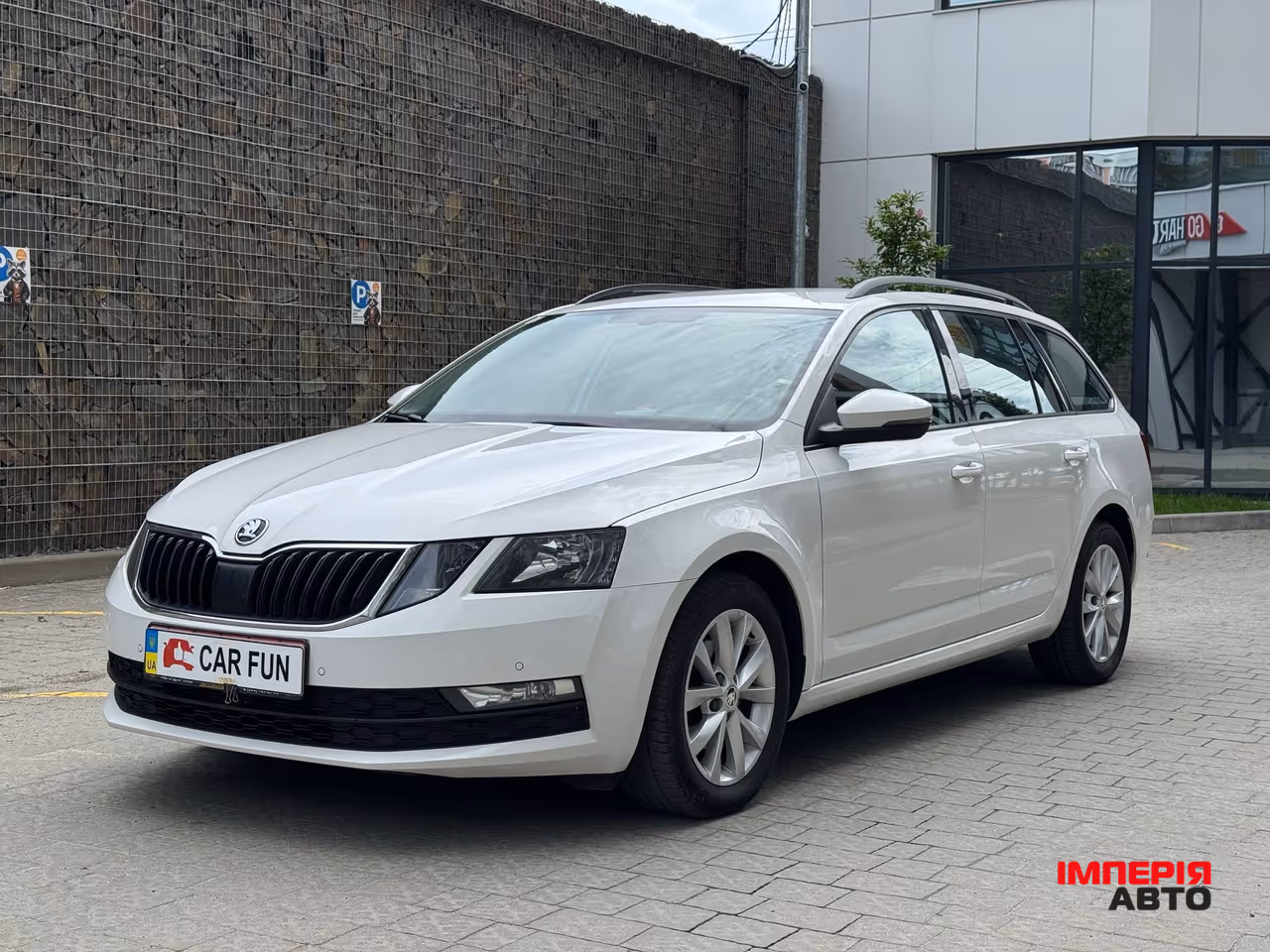 Skoda Octavia - фото 1