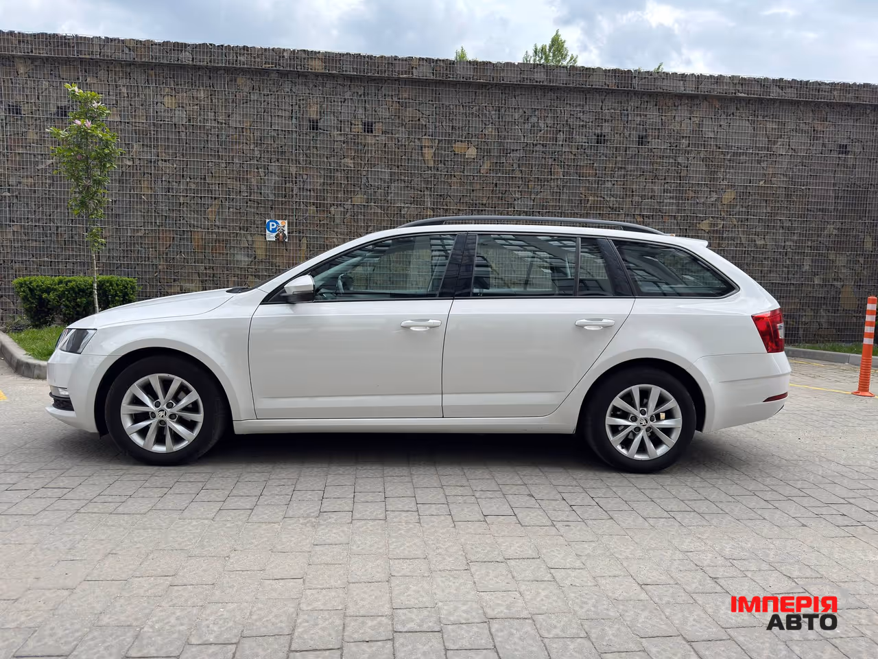 Skoda Octavia - фото 7