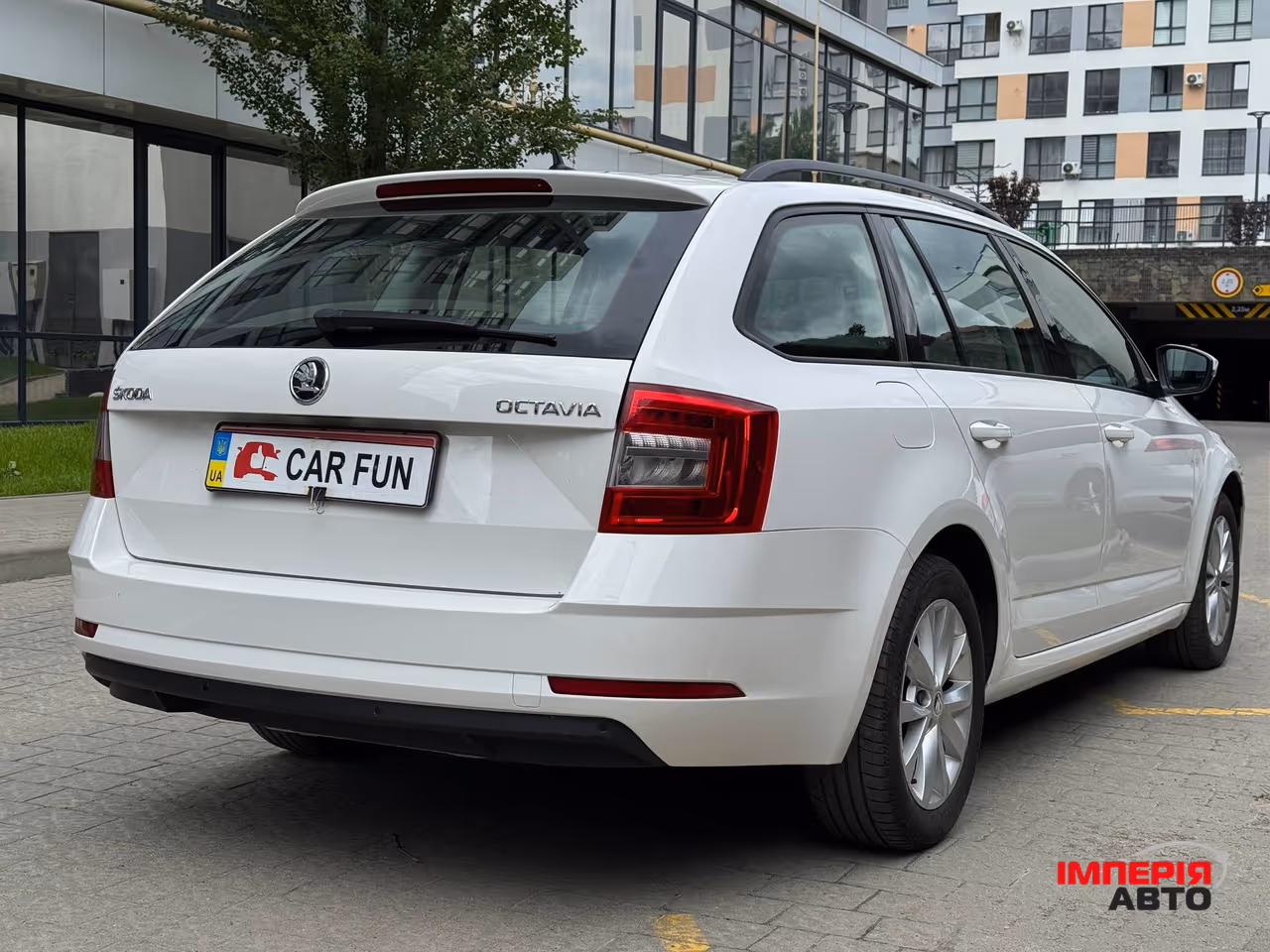 Skoda Octavia - фото 4