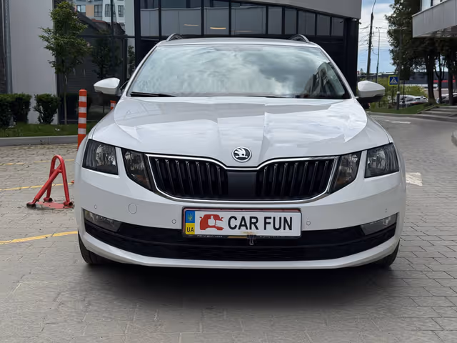 Skoda Octavia - фото 2