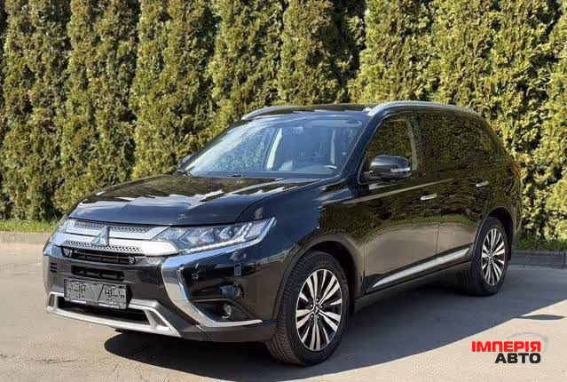 Mitsubishi Outlander - фото 3