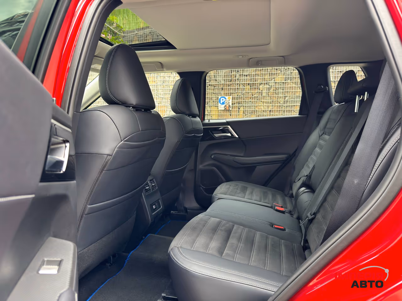 Mitsubishi Outlander - фото 23