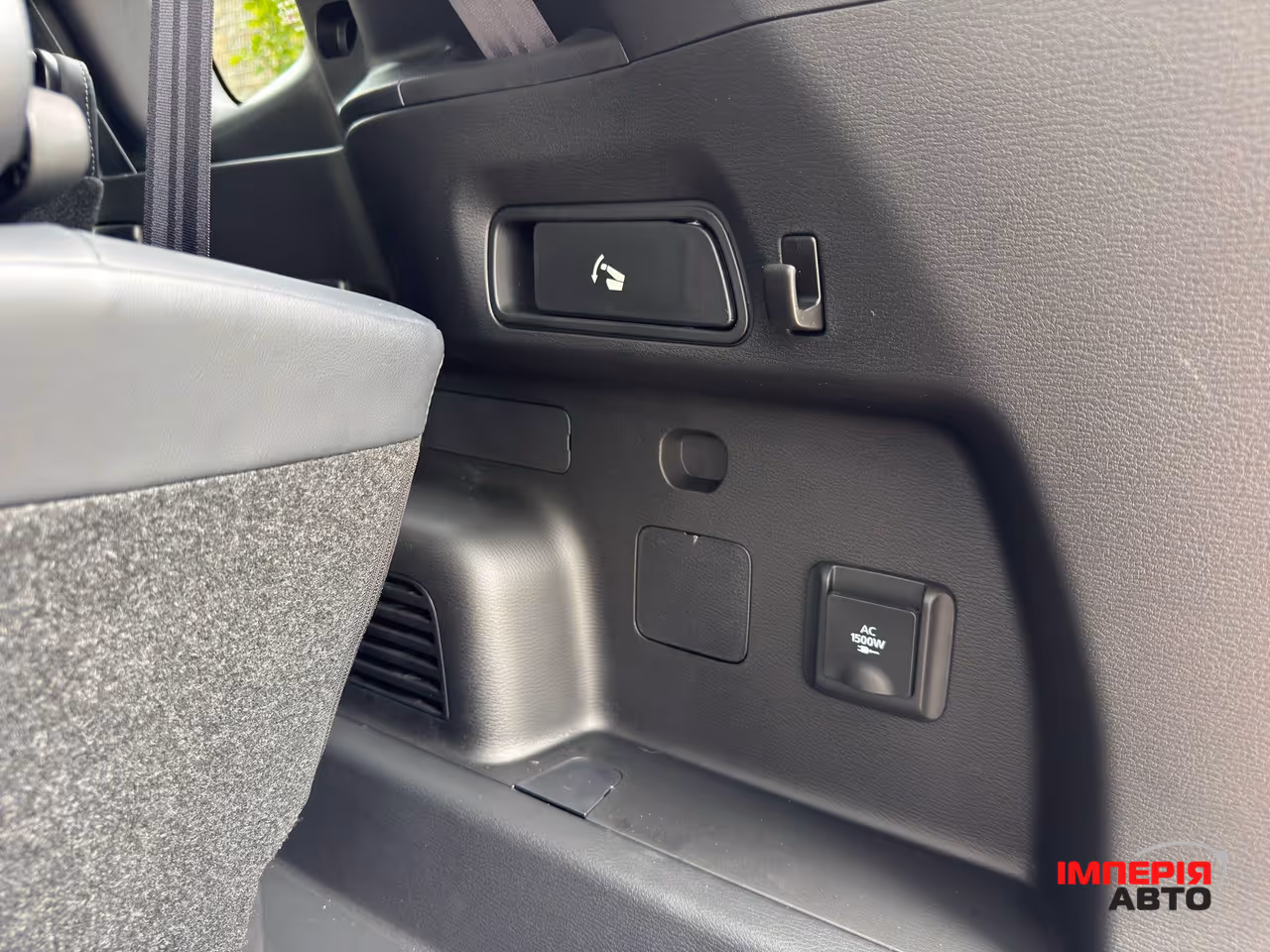 Mitsubishi Outlander - фото 21