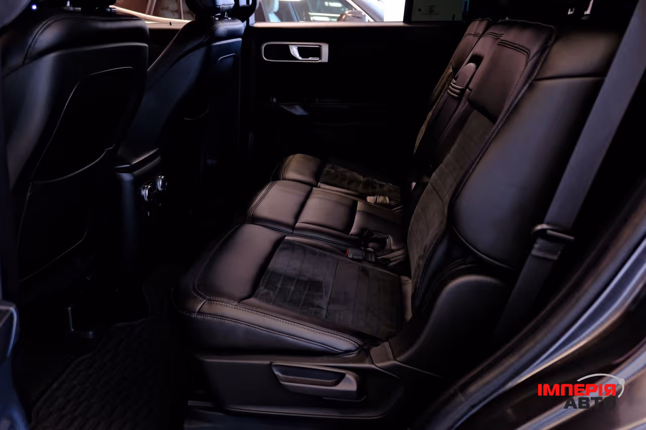 Ford Explorer - фото 8