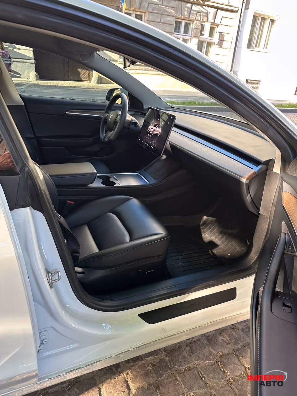 Tesla Model 3 - фото 5