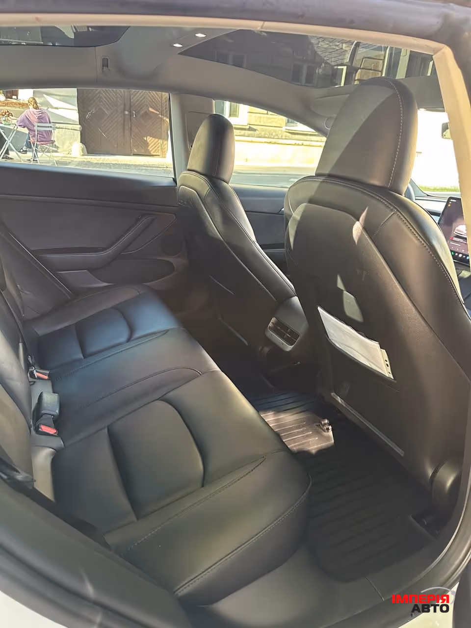 Tesla Model 3 - фото 6