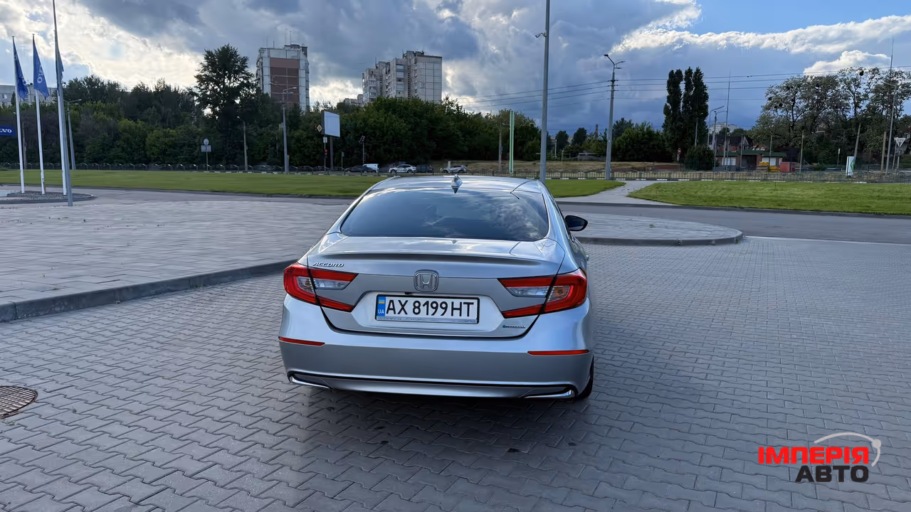 Honda Accord - фото 9