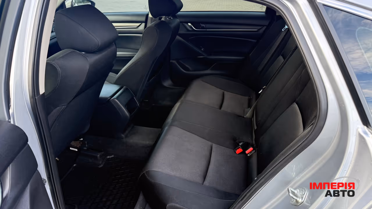 Honda Accord - фото 24