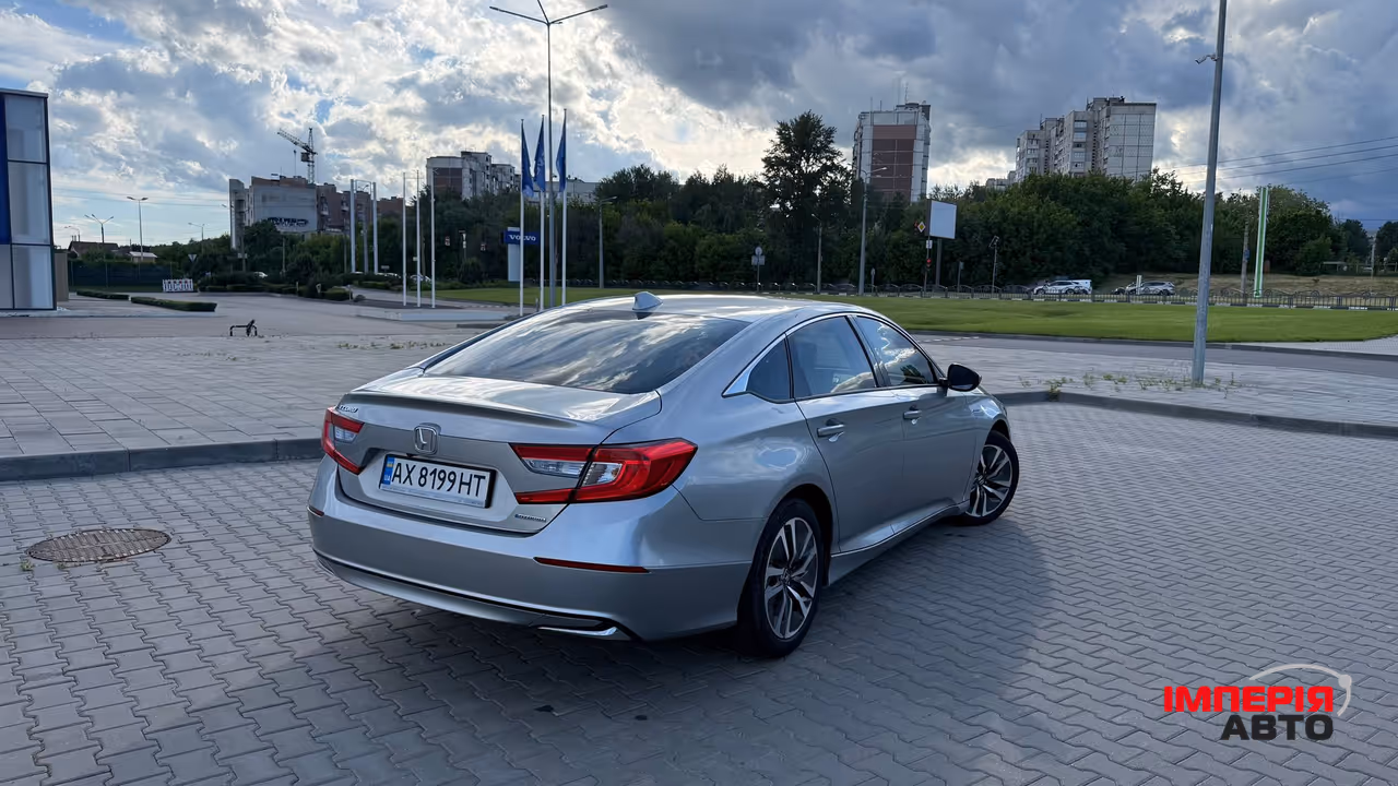 Honda Accord - фото 8