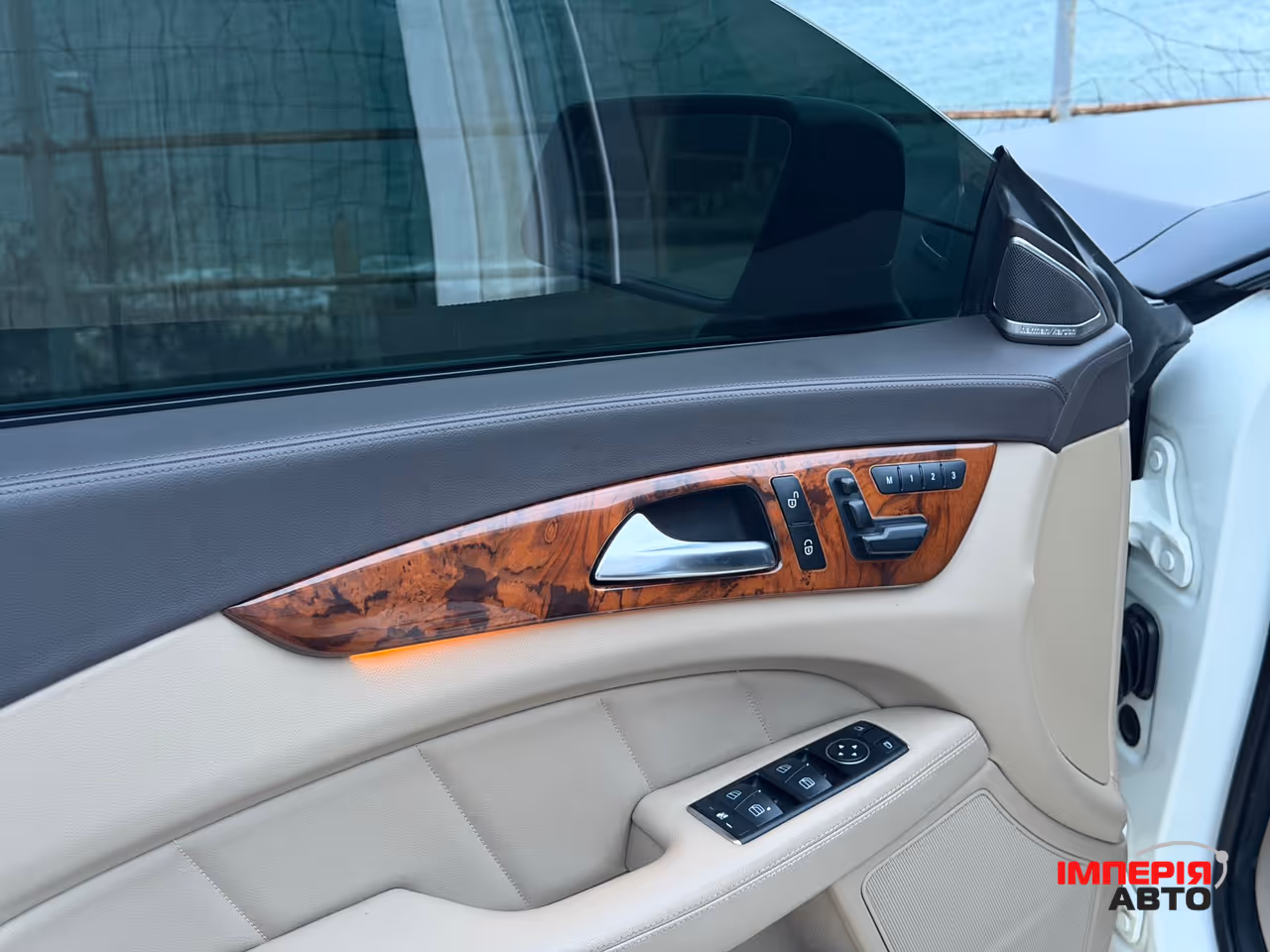 Mercedes-Benz CLS - фото 25