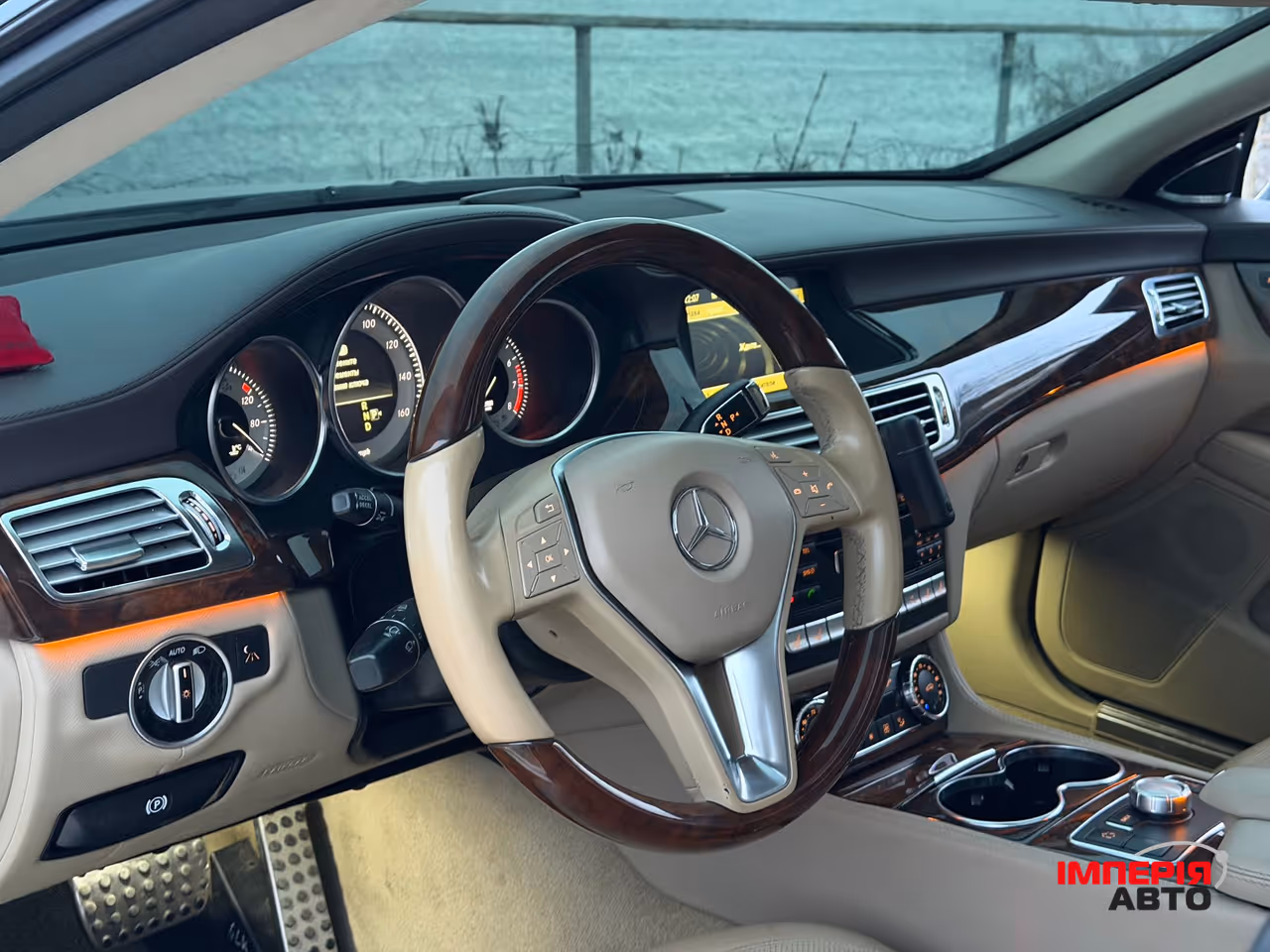 Mercedes-Benz CLS - фото 23