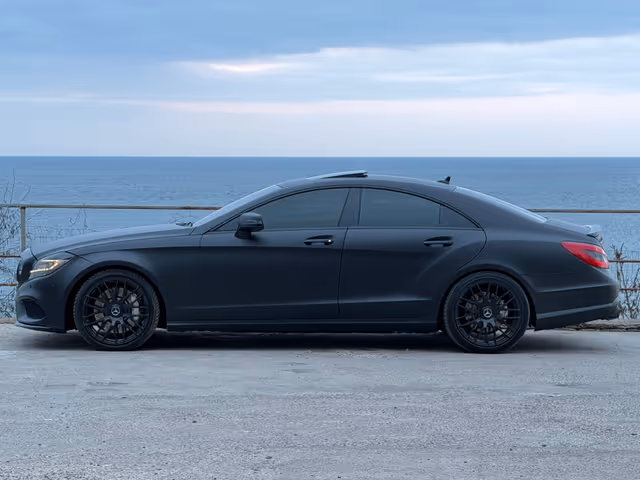 Mercedes-Benz CLS - фото 4