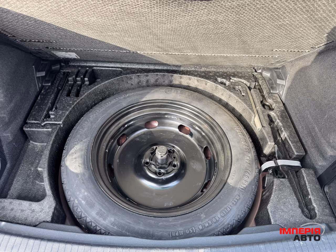 Volkswagen Tiguan - фото 15