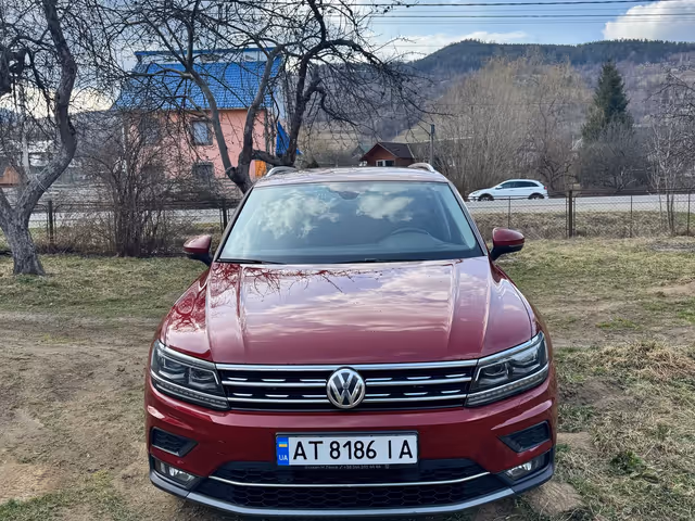 Volkswagen Tiguan - фото 3