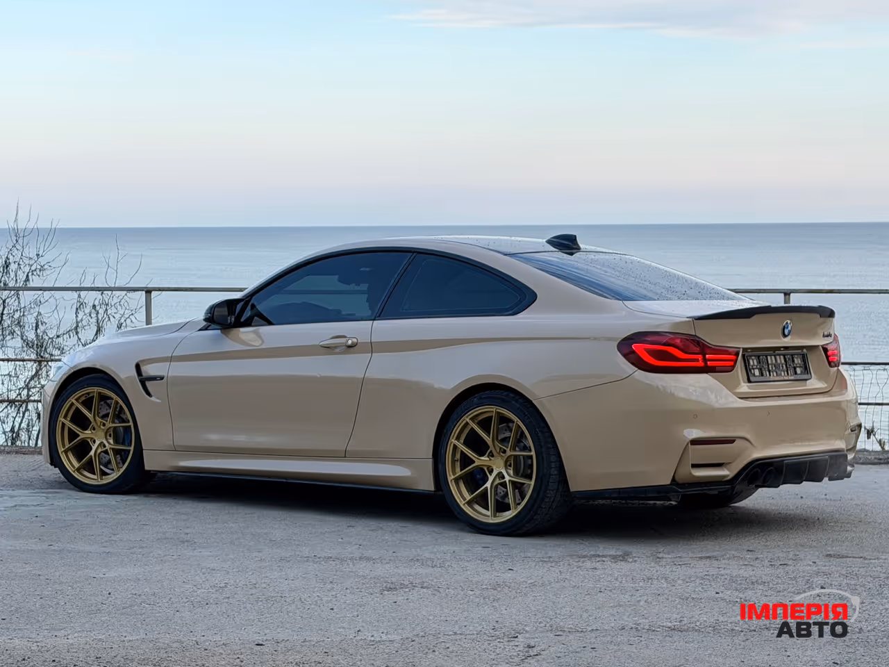 BMW M4 - фото 10