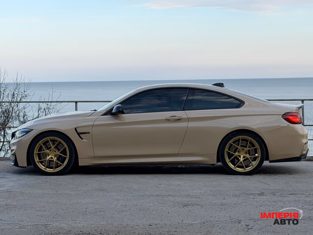 BMW M4 - фото 5