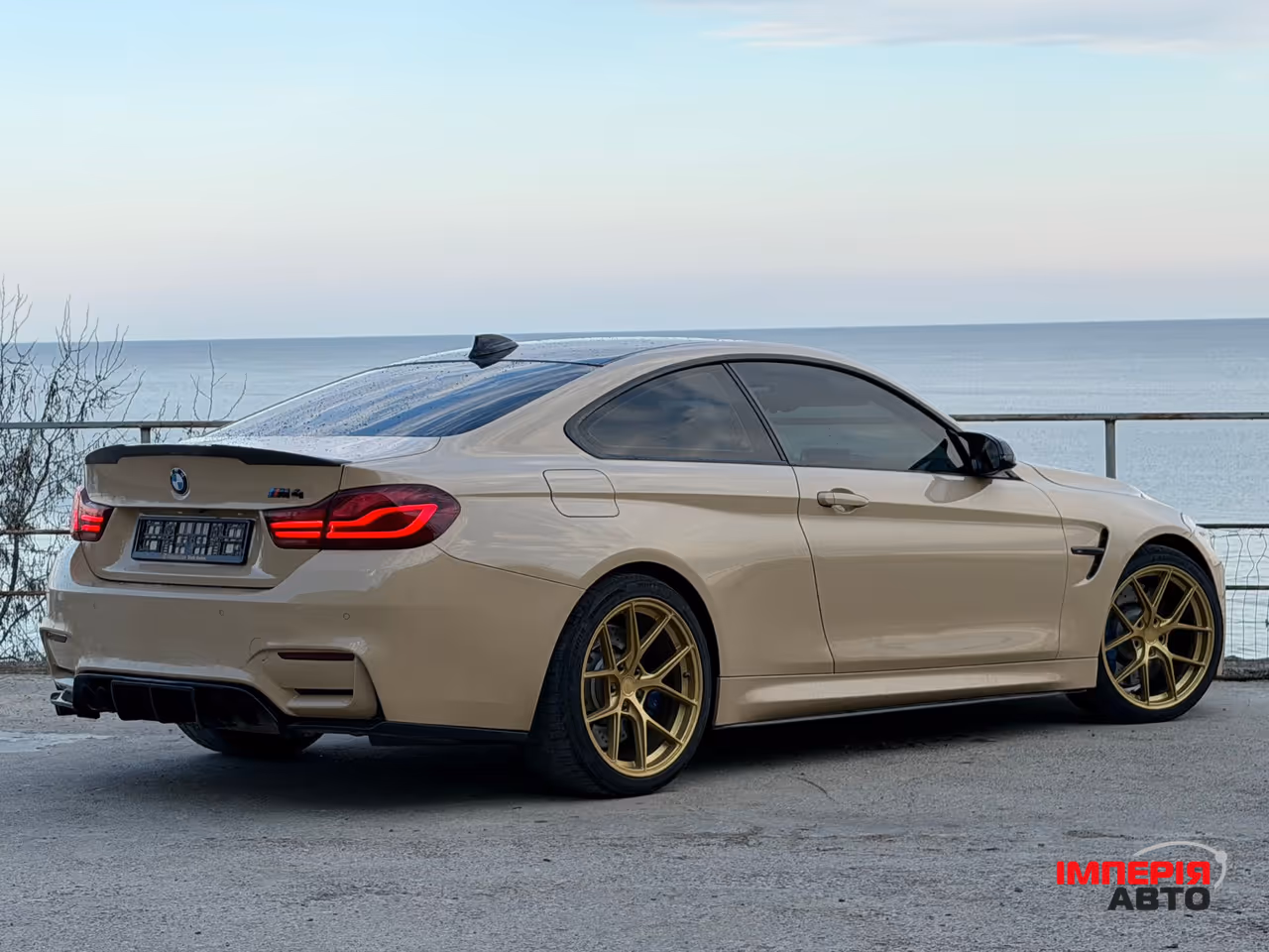 BMW M4 - фото 11
