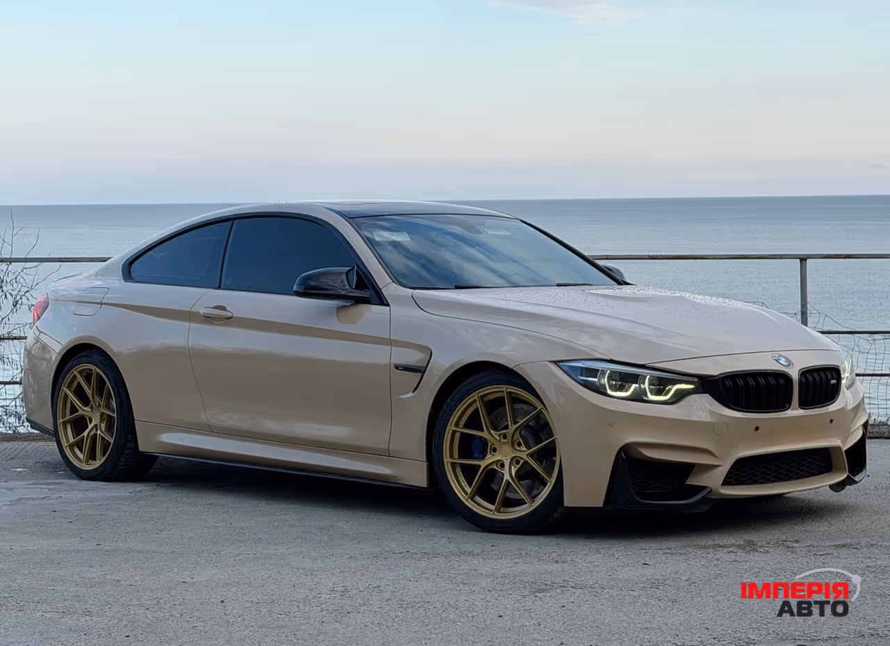 BMW M4 - фото 3