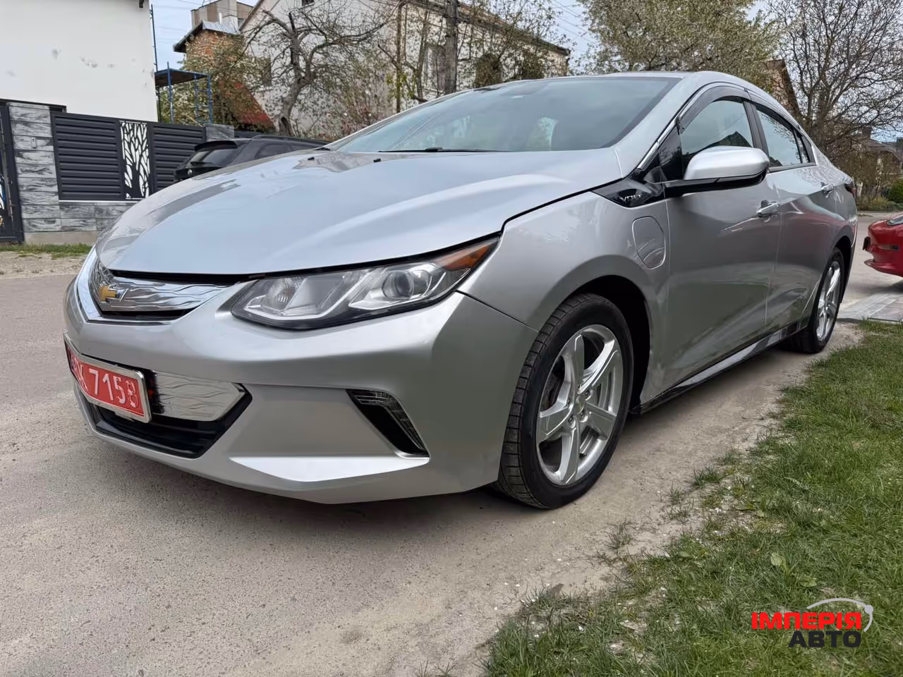 Chevrolet Volt - фото 1