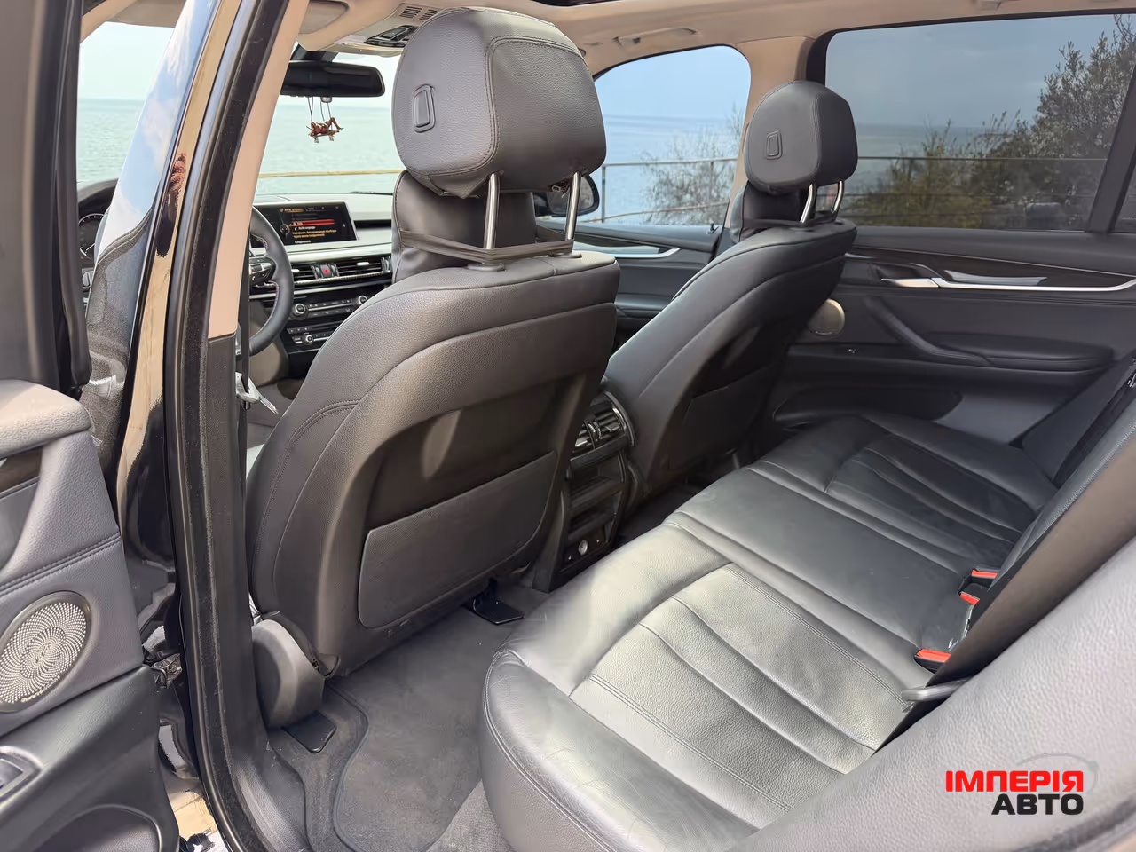 BMW X5 - фото 17