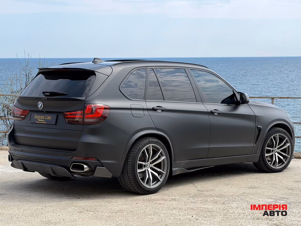 BMW X5 - фото 12