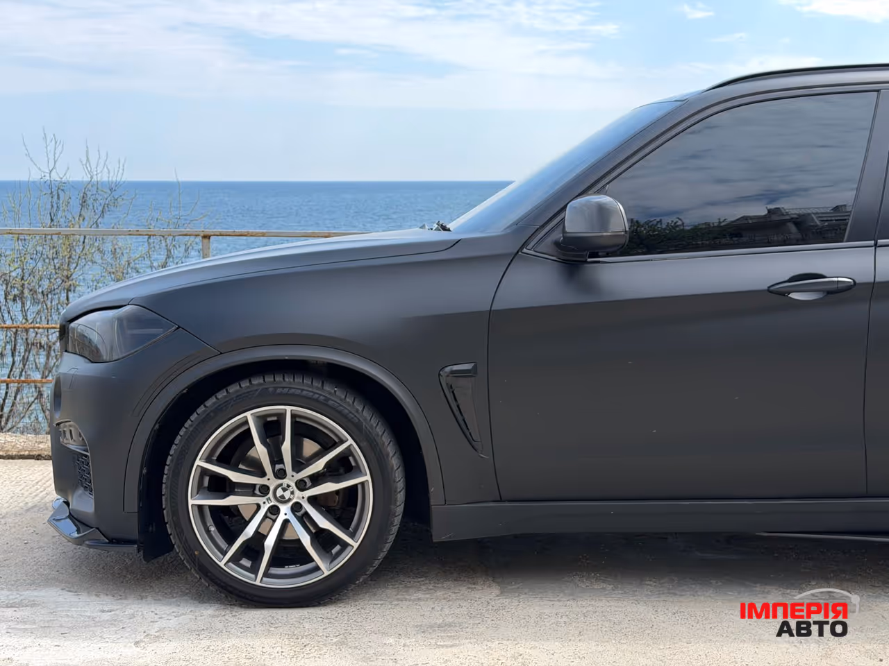 BMW X5 - фото 7