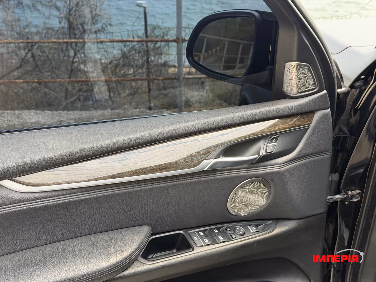 BMW X5 - фото 27