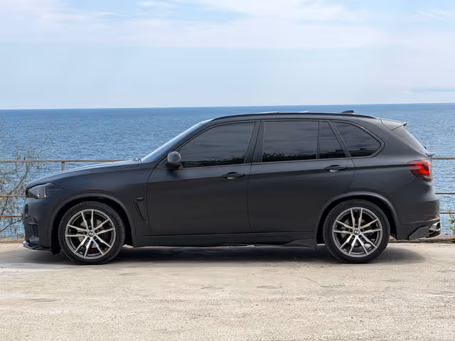 BMW X5 - фото 5