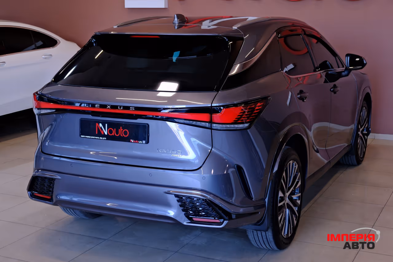 Lexus RX - фото 5
