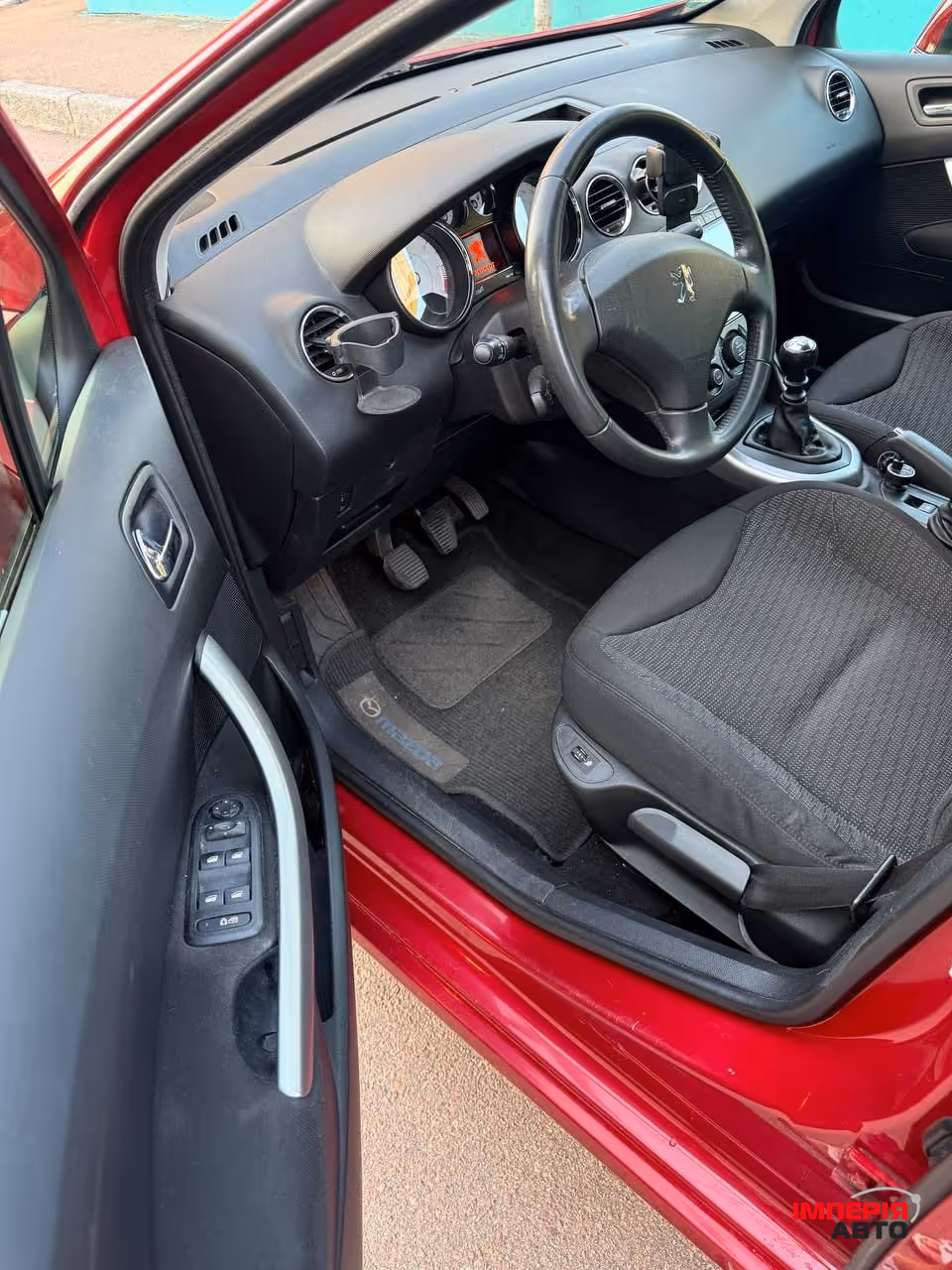 Peugeot 308 - фото 2