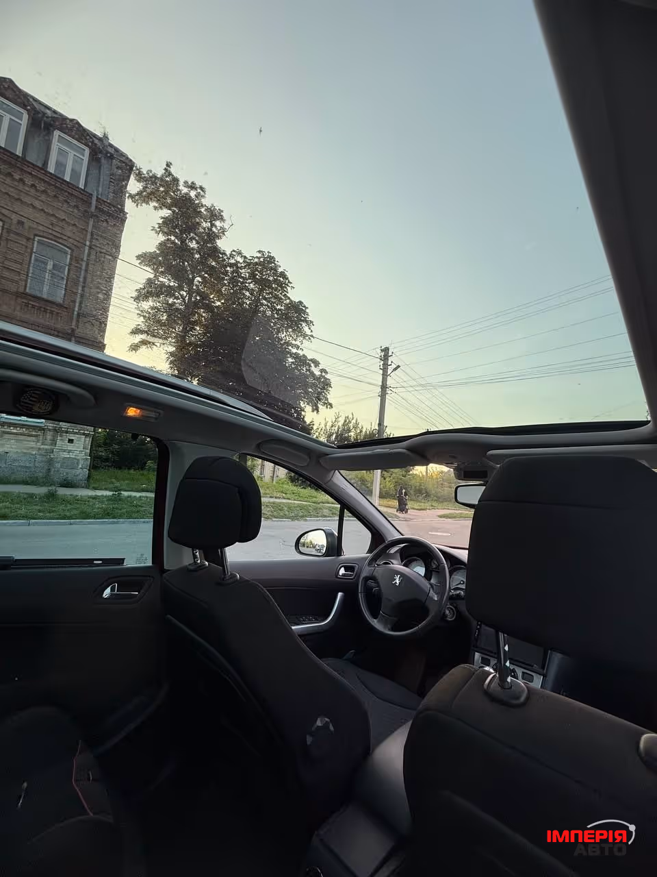 Peugeot 308 - фото 1