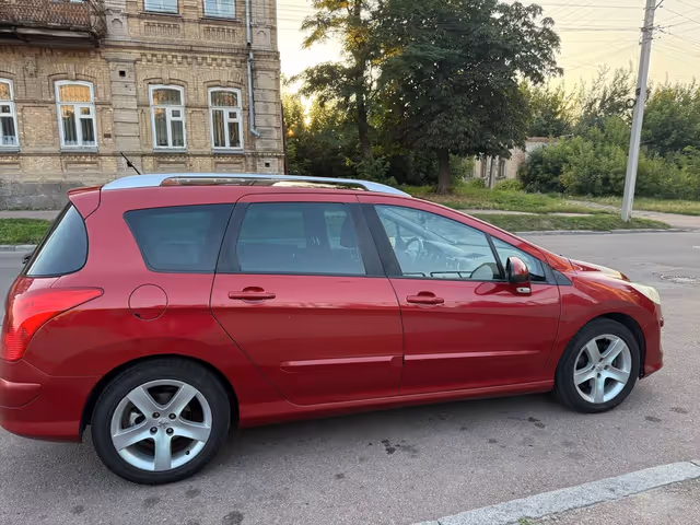 Peugeot 308 - фото 3